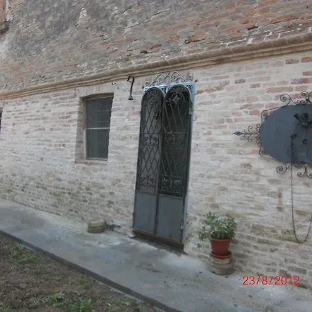 Bed & Breakfast Di Charme La Bonarella 3*